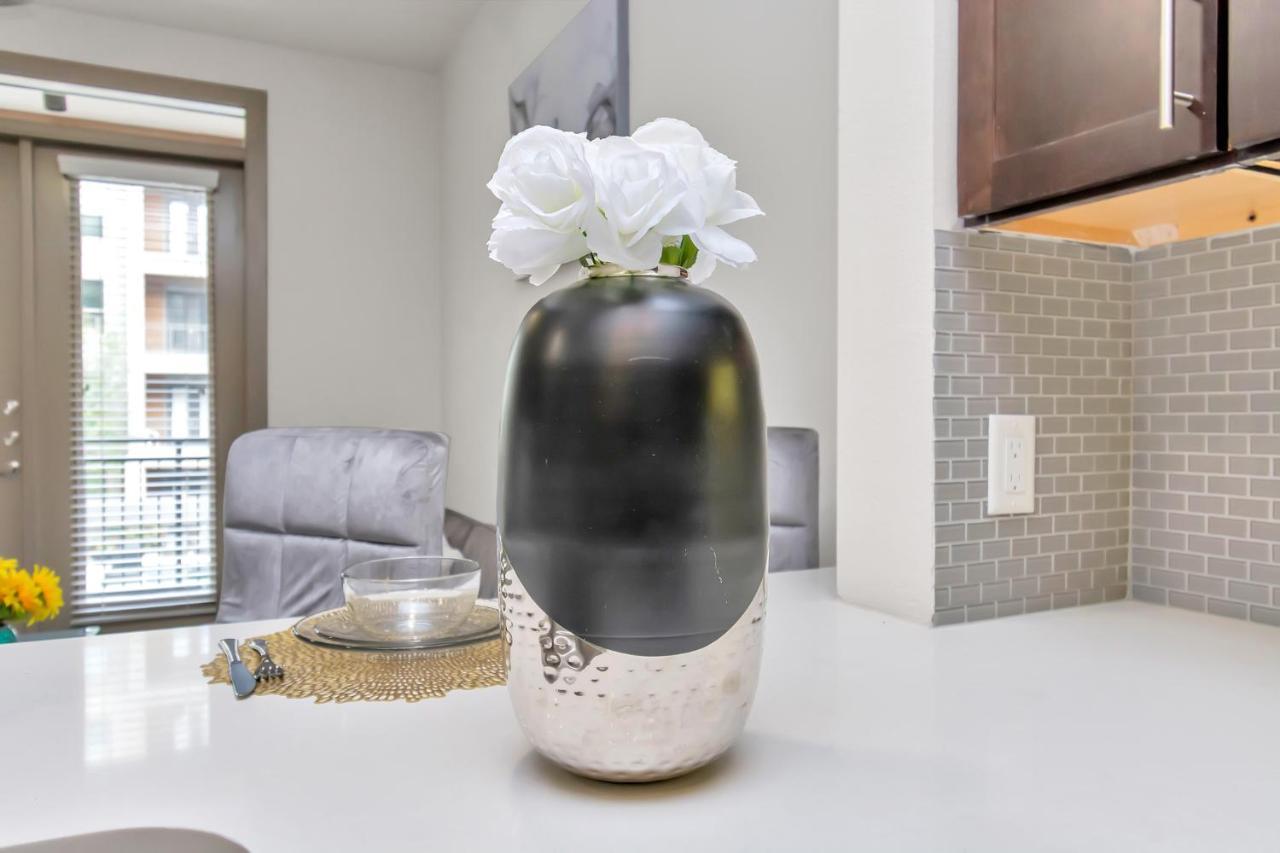 U1 Penthouse Downtown Houston Rental Car Available Apt 1Br 1Bth Gym Sleep Good Buitenkant foto