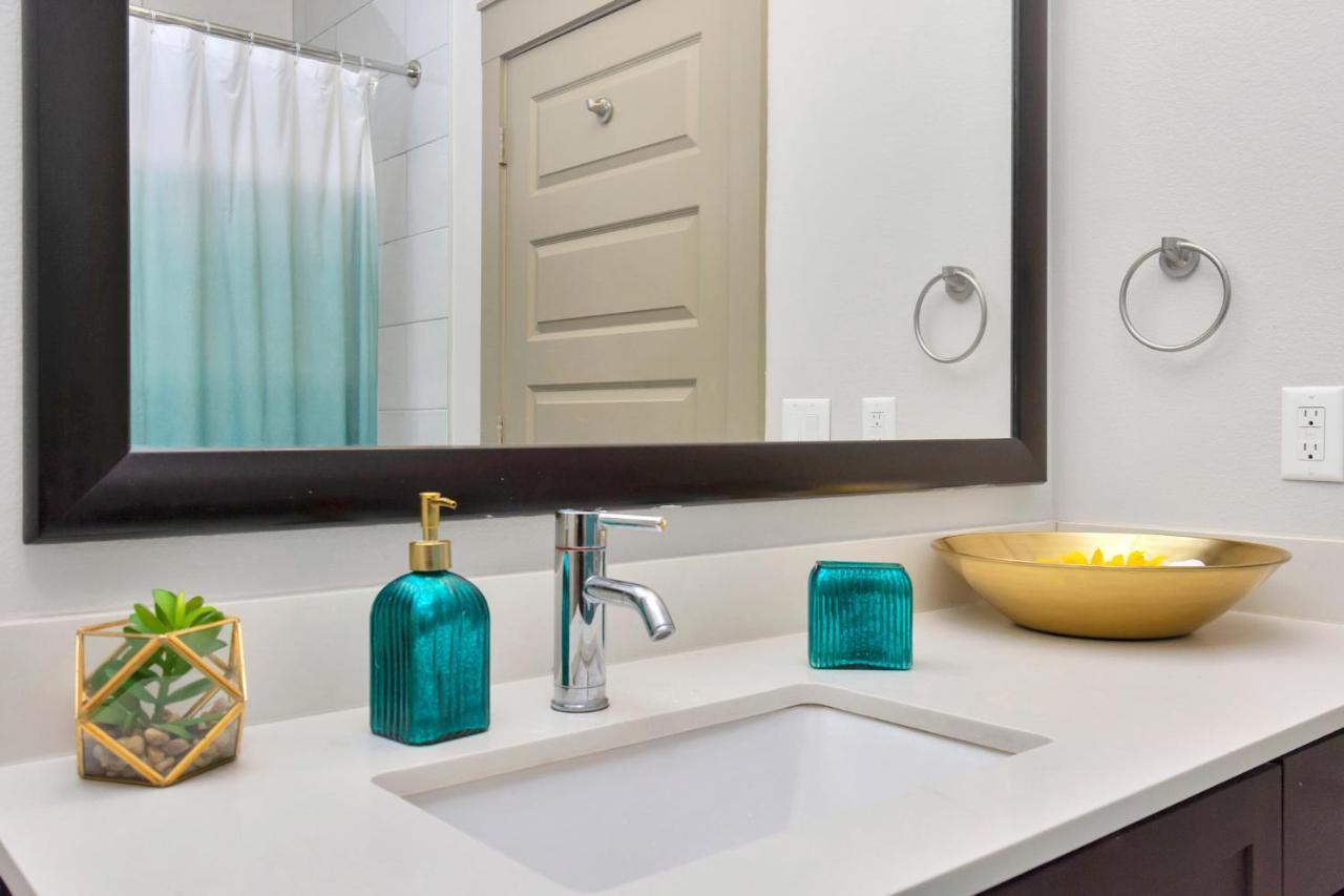 U1 Penthouse Downtown Houston Rental Car Available Apt 1Br 1Bth Gym Sleep Good Buitenkant foto